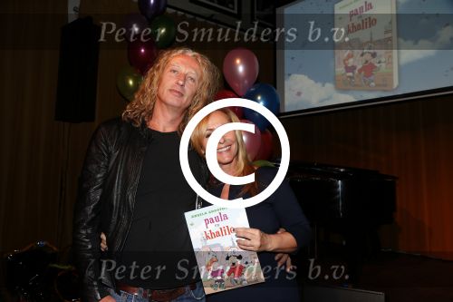 Amsterdam 24 september 2012
Presentatie kinderboek Angela Groothuizen . haar man Rob Mooij heeft de tekeningen gemaakt.
Peter Smulders bv