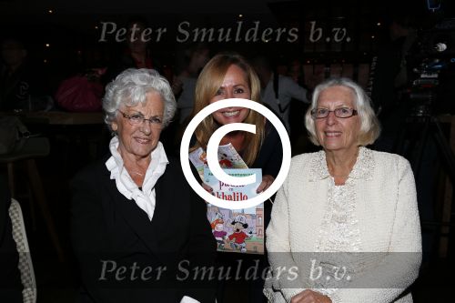 Amsterdam 24 september 2012
Presentatie kinderboek Angela Groothuizen . haar man Rob Mooij heeft de tekeningen gemaakt. Angela met moeder(links) en moeder van hoofdpersoon boek
Peter Smulders bv