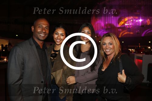 Amsterdam 13 oktober 2012
VIP avond LAF beurs bij westergasfabriek. Aron Winter met vrouw en dochters
Peter Smulders bv