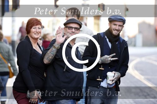 Amsterdam 7 november 2012
Ben Saunders met zijn ouders op straat.
Peter Smulders bv