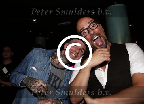 Amsterdam 17 september 2012
Presentatie cd YES R in de little buddha bar. Ben Saunders met Maik de Boer
Peter Smulders bv