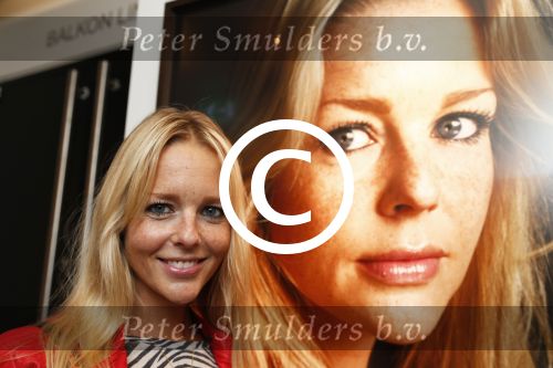 Amsterdam 24 september 2012
Presentatie portretfoto\'s in nieuwe de la mar gemaakt door Koos Breukel in opdracht van Janine v d Ende. Chantal janzen
Peter Smulders bv