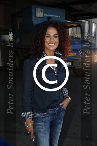 Maarssen 29 september 2012
Chimene v Oosterhout bij bedrijfsfeest.
Peter Smulders bv