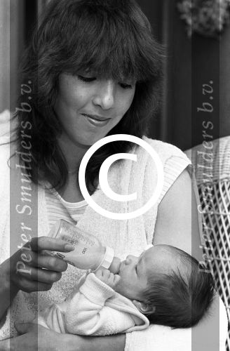 Duitsland, 5 Augustus 1983
Dennie Christian met zijn vrouw Roswhita en hun dochter Romina (geboren op 3 Juli 1983
Foto Peter Smulders BV