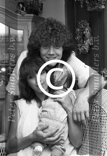 Duitsland, 5 Augustus 1983
Dennie Christian met zijn vrouw Roswhita en hun dochter Romina (geboren op 3 Juli 1983
Foto Peter Smulders BV