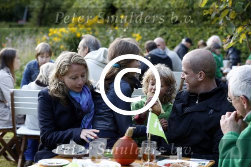 Almere 22 september 2012
Diederik Samsom en zijn vrouw en kinderen aan het IVN natuurontbijt in Almere Haven.
Peter Smulders bv
