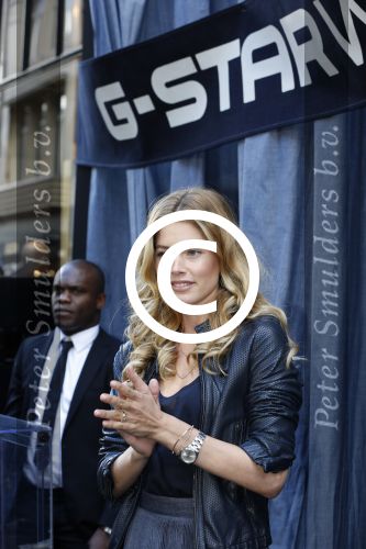 Amsterdam 4 oktober 2012
Doutzen Kroes opent de G Star woman winkel in Amsterdam.
Peter Smulders bv