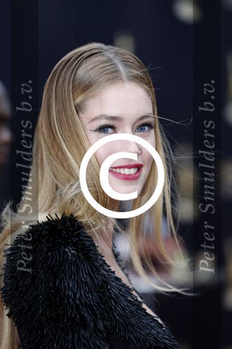 Utrecht 5 oktober 2012
Doutzen Kroes in sexy jurk van Viktor en Rolf bij uitreiking gouden kalveren.
Peter Smulders bv