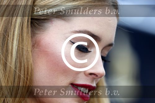 Utrecht 5 oktober 2012
Doutzen Kroes in sexy jurk van Viktor en Rolf bij uitreiking gouden kalveren.
Peter Smulders bv