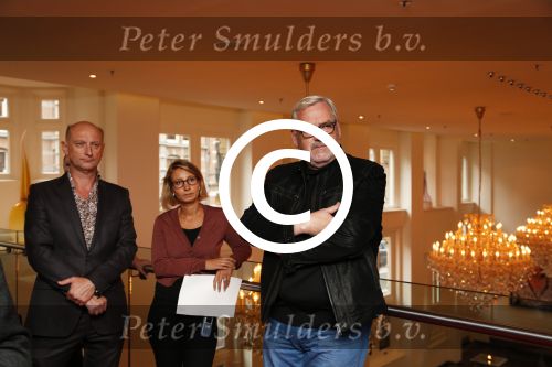 Amsterdam 24 september 2012
Presentatie portretfoto\'s in nieuwe de la mar gemaakt door Koos Breukel in opdracht van Janine v d Ende. Ernst daniel Smid
Peter Smulders bv
