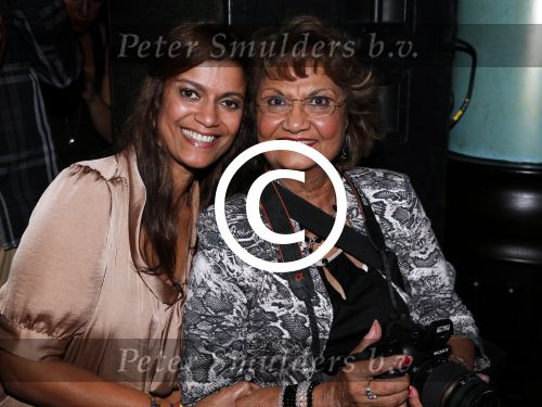 Amsterdam 17 september 2012
Presentatie cd YES R in de little buddha bar. Evelyn Schmidt met moeder
Peter Smulders bv