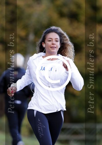 Amsterdam 15 oktober 2012
Fajah Lourens aan het trainen / hardlopen voor de marathon van New York bij de bosbaan.
Peter Smulders bv