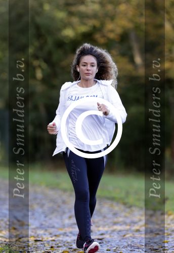 Amsterdam 15 oktober 2012
Fajah Lourens aan het trainen / hardlopen voor de marathon van New York bij de bosbaan.
Peter Smulders bv
