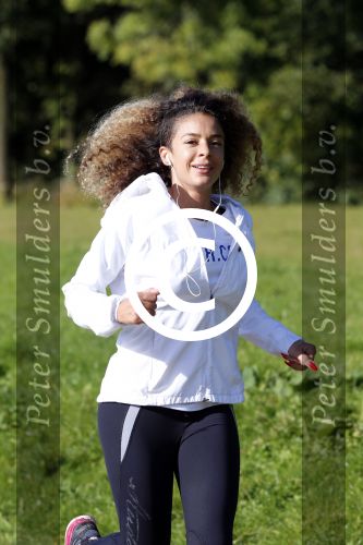Amsterdam 15 oktober 2012
Fajah Lourens aan het trainen / hardlopen voor de marathon van New York bij de bosbaan.
Peter Smulders bv