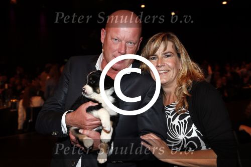 Hilversum 10 oktyober 2012
Gala voor stichting hulphond in studio 21. Frits Wester met vrouw en een puppy
Peter Smulders bv