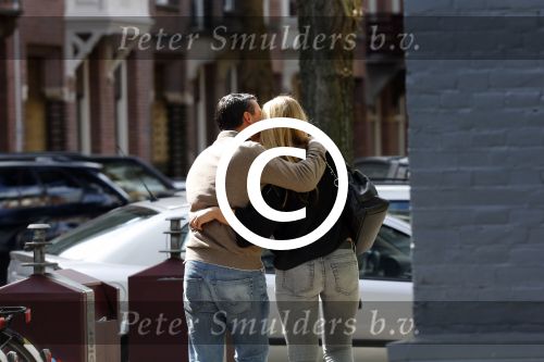 Amsterdam 17 september 2012
Gaby Blaaser met nieuwe vriend Jordy op de cornelis schuytstraat.
Peter Smulders bv