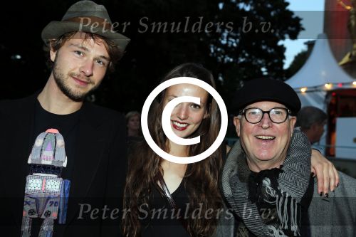 Utrecht 26 september 2012
Premiere Nono het zigzag kid op de utrechtse filmdagen. gaite Jansen met vriend en Hans Kemna
Peter Smulders bv