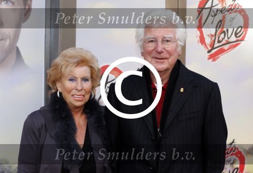 Amsterdam 7 oktober 2012
Premiere Aspects of love in het nieuwe de la mar. Gerard Cox met vriendin
Peter Smulders bv