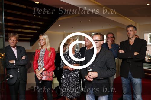 Amsterdam 24 september 2012
Presentatie portretfoto\'s in nieuwe de la mar gemaakt door Koos Breukel in opdracht van Janine v d Ende. Chantal janzen Leopold Witte George v Houts Ernst Daniel Smid Thom Hoffman Paul Kooij en Jules Croiset
Peter Smulders bv