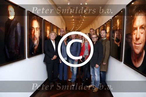 Amsterdam 24 september 2012
Presentatie portretfoto\'s in nieuwe de la mar gemaakt door Koos Breukel in opdracht van Janine v d Ende. Chantal janzen Leopold Witte George v Houts Ernst Daniel Smid Thom Hoffman Paul Kooij en Jules Croiset
Peter Smulders bv