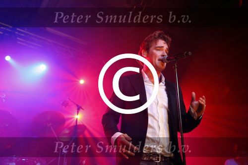 Maarssen 29 september 2012
Jeroen v d Boom tijdens optreden in de fabriek.
Peter Smulders bv