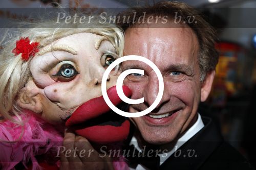 Amsterdam 24 september 2012
Premiere Steekspel in Tuschinski. Film van Paul Verhoeven. Johan Vlemmix met pop
Peter Smulders bv