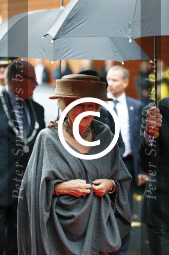 Nieuwegein 4 oktober 2012
Koningin Beatrix op bezoek bij symposium in Niuewegein.
Peter Smulders bv