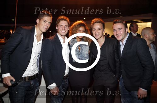 Amsterdam 13 oktober 2012
VIP avond LAF beurs bij westergasfabriek. Tim Koeman met vrienden en Fajah Lourens
Peter Smulders bv