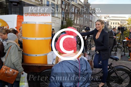 Utrecht 15 oktober 2012
Lieke v lexmond met bakfiets in cenrum Utrecht ivm aktie Post NL.
Peter Smulders bv