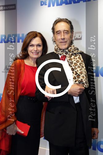Rotterdam 15 oktober 2012
Premiere film marathon in pathe Rotterdam. Liz Snoiijnk met vriend
Peter Smulders bv