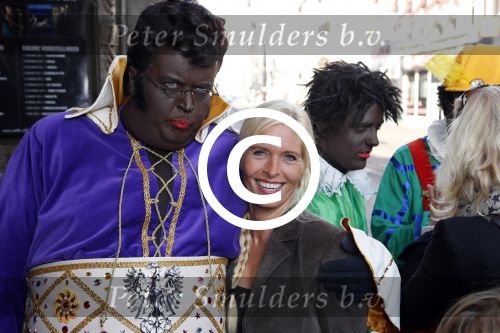 Amsterdam 20 september 2012
Premiere sinterklaas film in Tuschinski. Frans en Mariska Bauer met hun zoon Frans Christiaan Jan en Lucas
Peter Smulders bv