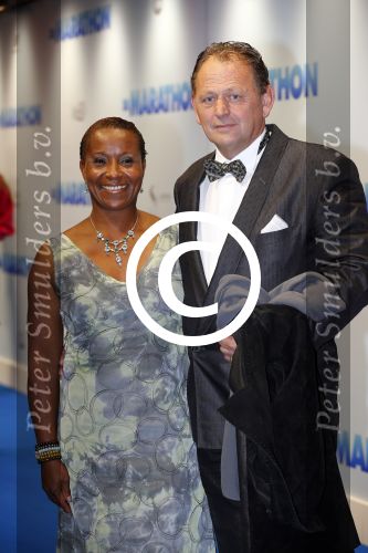 Rotterdam 15 oktober 2012
Premiere film marathon in pathe Rotterdam. Nelli Cooman met man
Peter Smulders bv