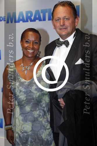 Rotterdam 15 oktober 2012
Premiere film marathon in pathe Rotterdam. Nelli Cooman met man
Peter Smulders bv