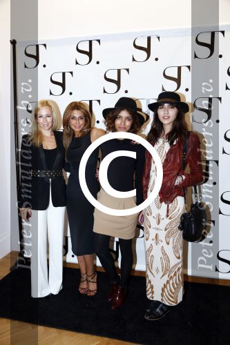 New York 18 oktober 2012
Olcay Gulsen opent haar eerste supertrash winkel in New York in de wijk Soho.
Peter Smulders bv