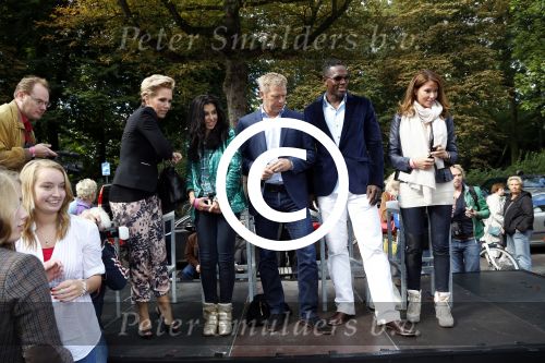 Zeist 22 september 2012
Stiletto run op de slotlaan in zeist met de juryleden Phaedra Hoste Tanja Jess Graziella Ferraro Foeke Booy en Remy Bonjasky.
Peter Smulders bv