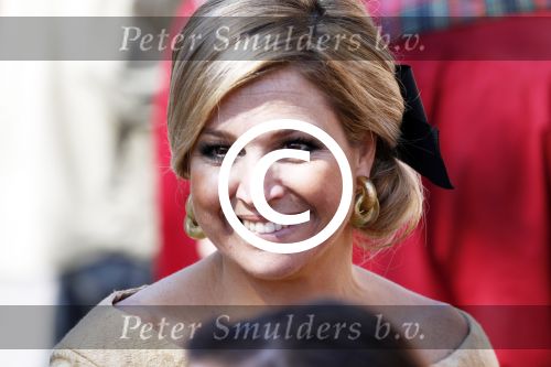 Rhenen en Veenedaal 30 april 2012
Koninginnedag met daarbij aanwezig koningin Beatrix Prins Willem Alexander Prinses Maxima Prins Constantijn Prinses Laurentien Prinses Margrite Prins Maurits Prinses Marilene Prins Bernhard Prinses Annette Prins Pieter Christiaan Prins Floris Prinses Aimee en Pieter v Vollenhoven.
Peter Smulders bv