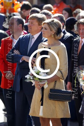 Rhenen en Veenedaal 30 april 2012
Koninginnedag met daarbij aanwezig koningin Beatrix Prins Willem Alexander Prinses Maxima Prins Constantijn Prinses Laurentien Prinses Margrite Prins Maurits Prinses Marilene Prins Bernhard Prinses Annette Prins Pieter Christiaan Prins Floris Prinses Aimee en Pieter v Vollenhoven.
Peter Smulders bv