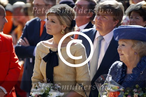 Rhenen en Veenedaal 30 april 2012
Koninginnedag met daarbij aanwezig koningin Beatrix Prins Willem Alexander Prinses Maxima Prins Constantijn Prinses Laurentien Prinses Margrite Prins Maurits Prinses Marilene Prins Bernhard Prinses Annette Prins Pieter Christiaan Prins Floris Prinses Aimee en Pieter v Vollenhoven.
Peter Smulders bv