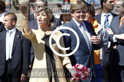 Rhenen en Veenedaal 30 april 2012
Koninginnedag met daarbij aanwezig koningin Beatrix Prins Willem Alexander Prinses Maxima Prins Constantijn Prinses Laurentien Prinses Margrite Prins Maurits Prinses Marilene Prins Bernhard Prinses Annette Prins Pieter Christiaan Prins Floris Prinses Aimee en Pieter v Vollenhoven.
Peter Smulders bv