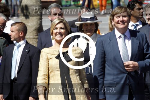 Rhenen en Veenedaal 30 april 2012
Koninginnedag met daarbij aanwezig koningin Beatrix Prins Willem Alexander Prinses Maxima Prins Constantijn Prinses Laurentien Prinses Margrite Prins Maurits Prinses Marilene Prins Bernhard Prinses Annette Prins Pieter Christiaan Prins Floris Prinses Aimee en Pieter v Vollenhoven.
Peter Smulders bv