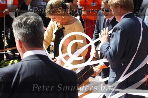 Rhenen en Veenedaal 30 april 2012
Koninginnedag met daarbij aanwezig koningin Beatrix Prins Willem Alexander Prinses Maxima Prins Constantijn Prinses Laurentien Prinses Margrite Prins Maurits Prinses Marilene Prins Bernhard Prinses Annette Prins Pieter Christiaan Prins Floris Prinses Aimee en Pieter v Vollenhoven.
Peter Smulders bv