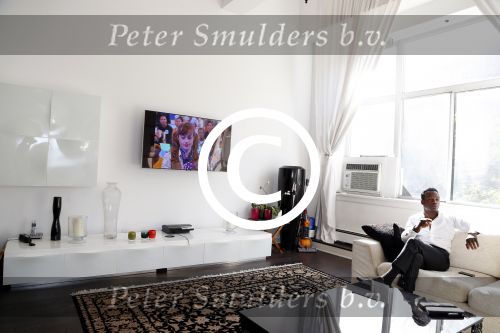 New York 17 oktober 2012
Guido den Aantrekker interviewt Regilio Tuur thuis in New York in zijn appartement.
Peter Smulders bv