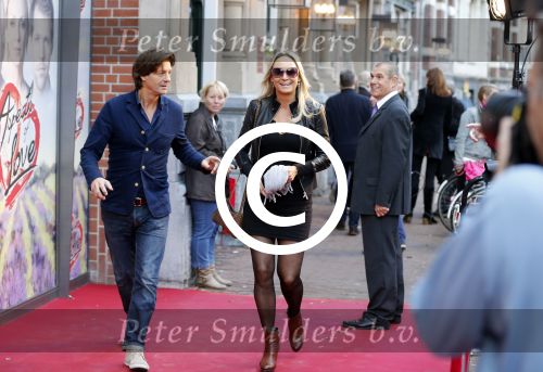 Amsterdam 7 oktober 2012
Premiere Aspects of love in het nieuwe de la mar. Rick Engelkes met zus
Peter Smulders bv
