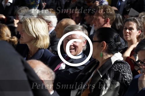 Amsterdam 22 september 2012
Koningin Beatrix opent het stedelijk museum in Amsterdam. Ook Prins Constantijn en Prinses Laurentien zijn aanwezig. Rijkman Groenink met vrouw
Peter Smulders bv