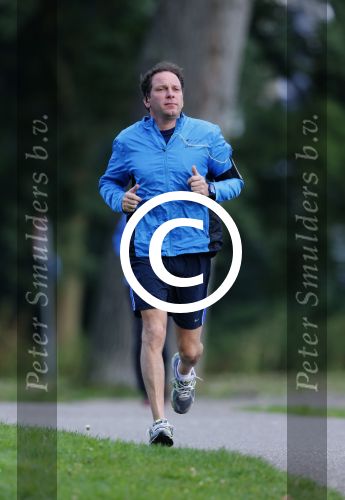 Amsterdam 10 oktober 2012
Robert Leroy aan het hardlopen bij het amsterdamse bos en bosbaan.
Peter Smulders bv