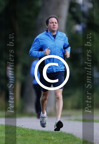Amsterdam 10 oktober 2012
Robert Leroy aan het hardlopen bij het amsterdamse bos en bosbaan.
Peter Smulders bv