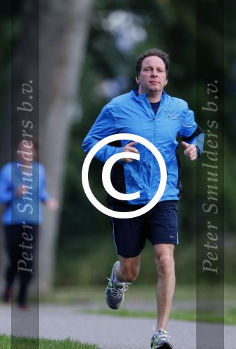 Amsterdam 10 oktober 2012
Robert Leroy aan het hardlopen bij het amsterdamse bos en bosbaan.
Peter Smulders bv