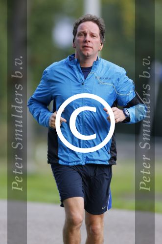 Amsterdam 10 oktober 2012
Robert Leroy aan het hardlopen bij het amsterdamse bos en bosbaan.
Peter Smulders bv