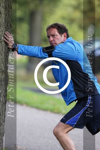 Amsterdam 10 oktober 2012
Robert Leroy aan het hardlopen bij het amsterdamse bos en bosbaan.
Peter Smulders bv