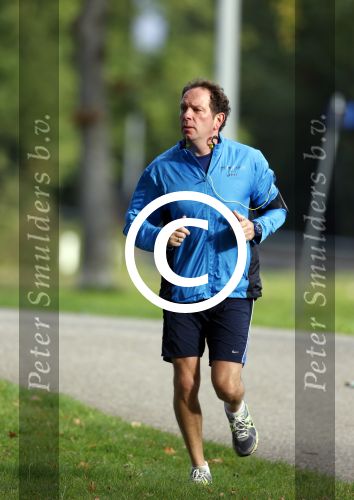 Amsterdam 10 oktober 2012
Robert Leroy aan het hardlopen bij het amsterdamse bos en bosbaan.
Peter Smulders bv